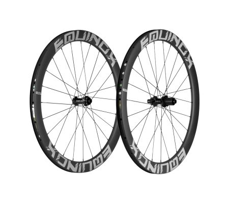 SET RUEDAS ARO 700 EQUINOX CARBON 50 DISC RD10